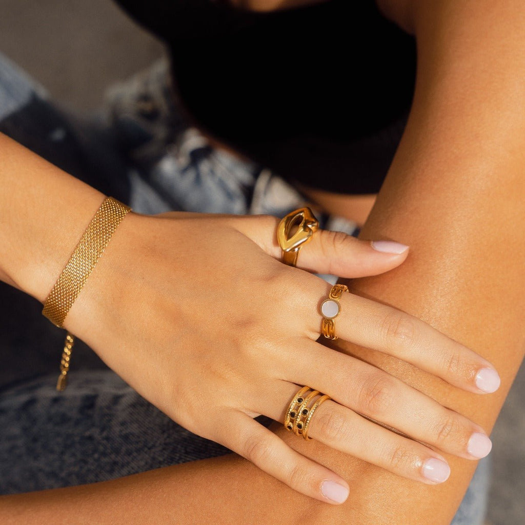 Athena Ring Mother of Pearl Gold Plated 18K