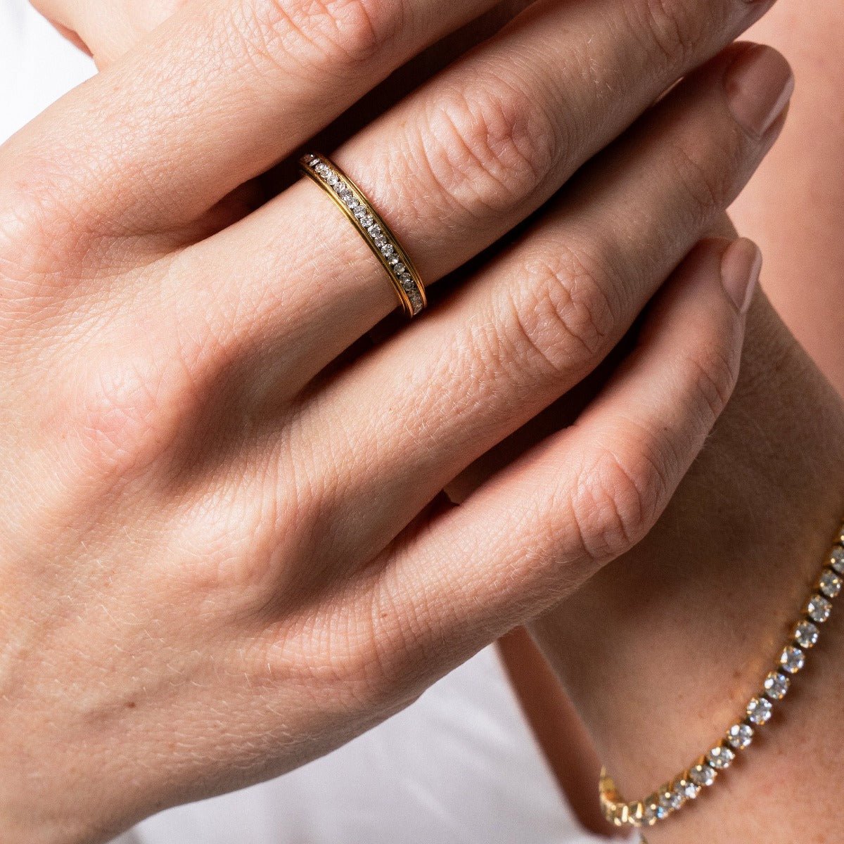 Rotating Brilliant Ring Plated in 18k Gold