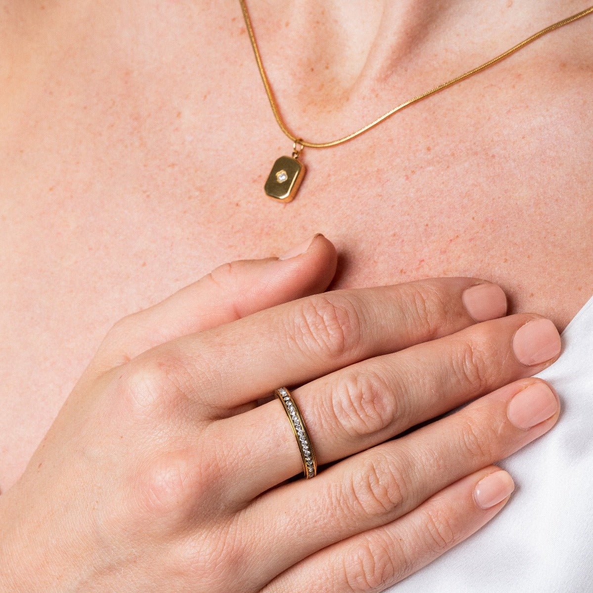 Rotating Brilliant Ring Plated in 18k Gold