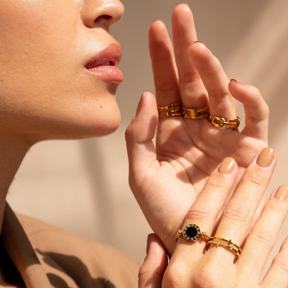 Rotating Roman Numeral Ring Plated in 18K Gold