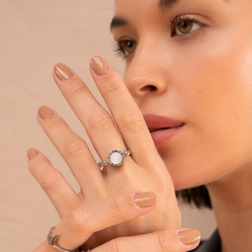 Rotating Roman Numeral Ring - Silver