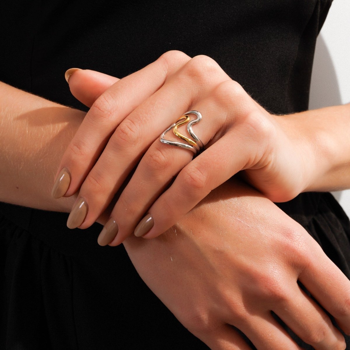 Adjustable Dual Harmony Ring with Mixed Gold and Silver Finishes