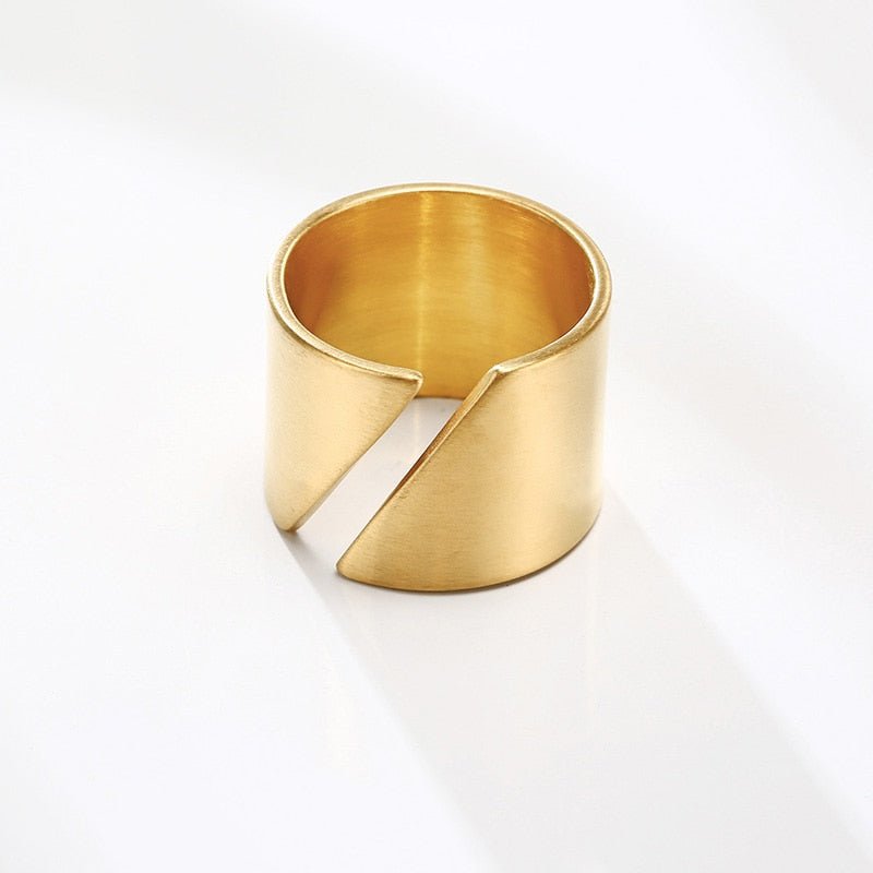 Hips Ring Plated in 18K Gold
