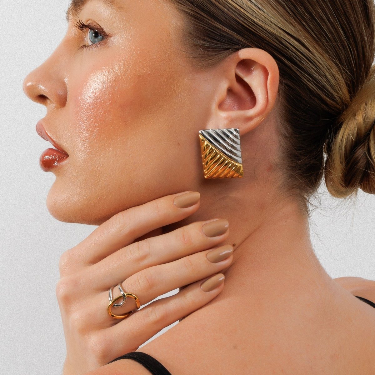 Adjustable Light Ties Ring with Gold and Silver Mix