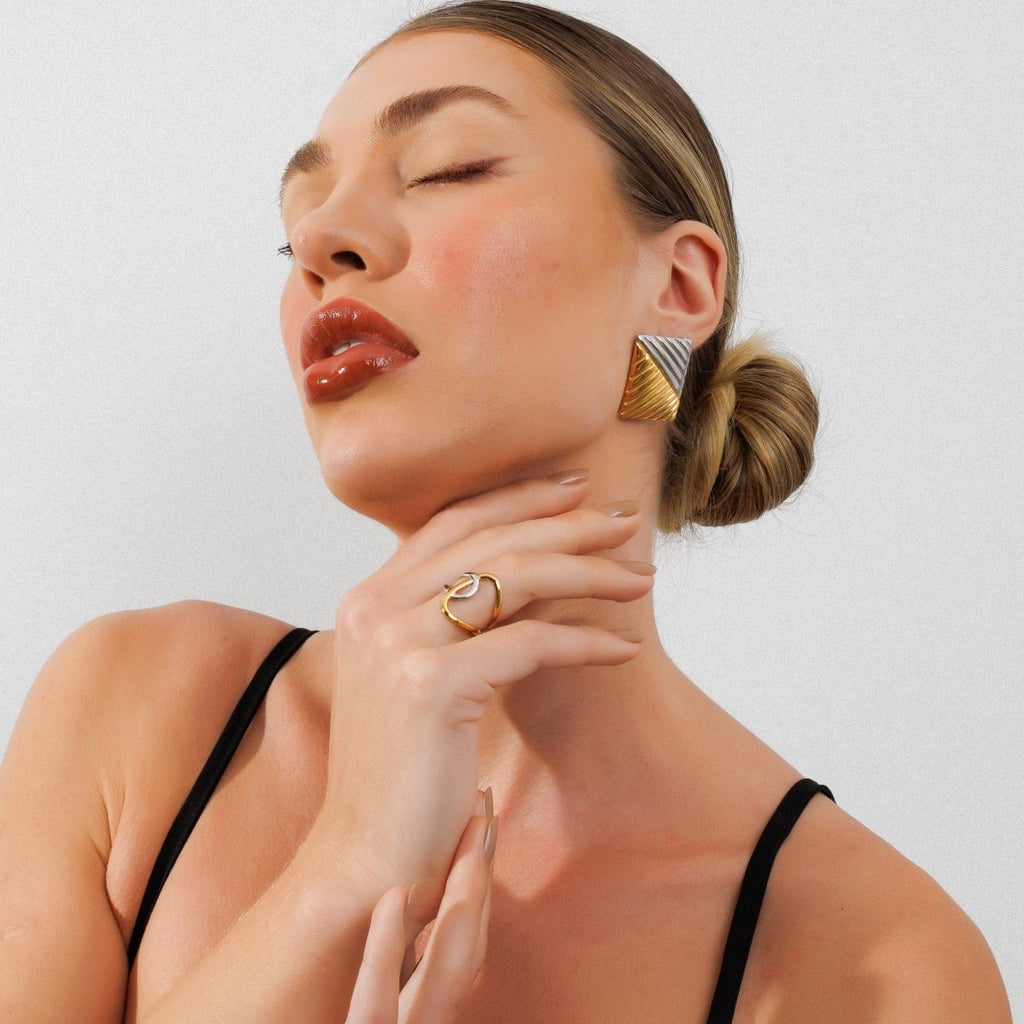 Adjustable Light Ties Ring with Gold and Silver Mix