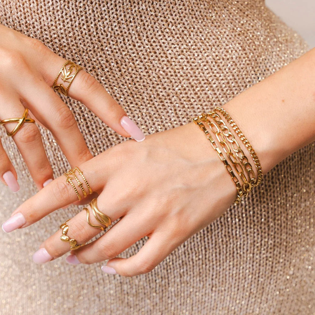 Adjustable Waves Ring Plated in 18K Gold