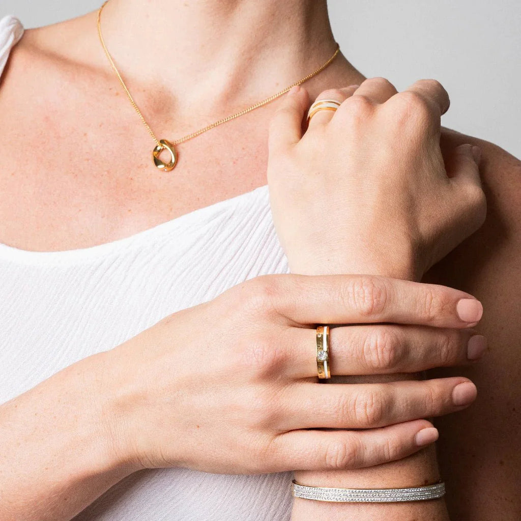 Queen Ring with Crystal Stone Plated in 18k Gold