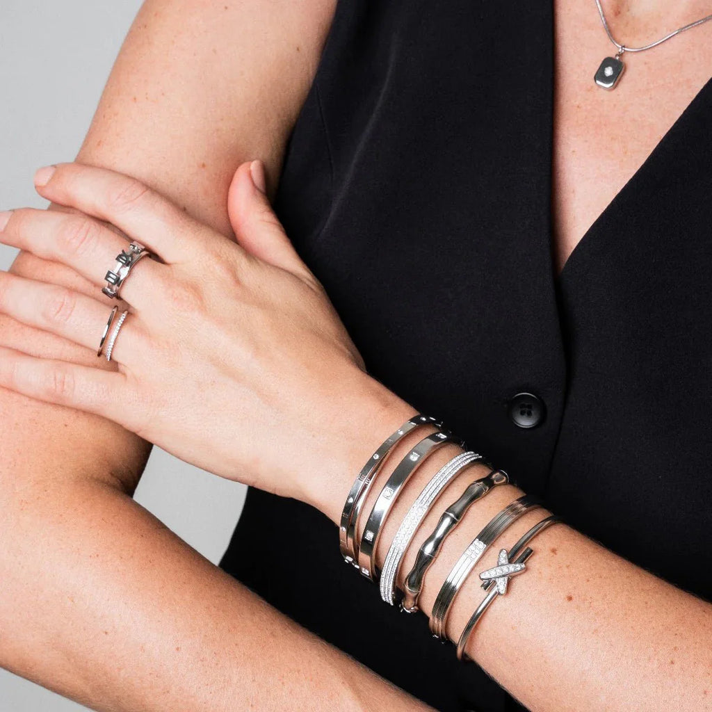 Intertwined Roman Numeral Bracelet - Silver