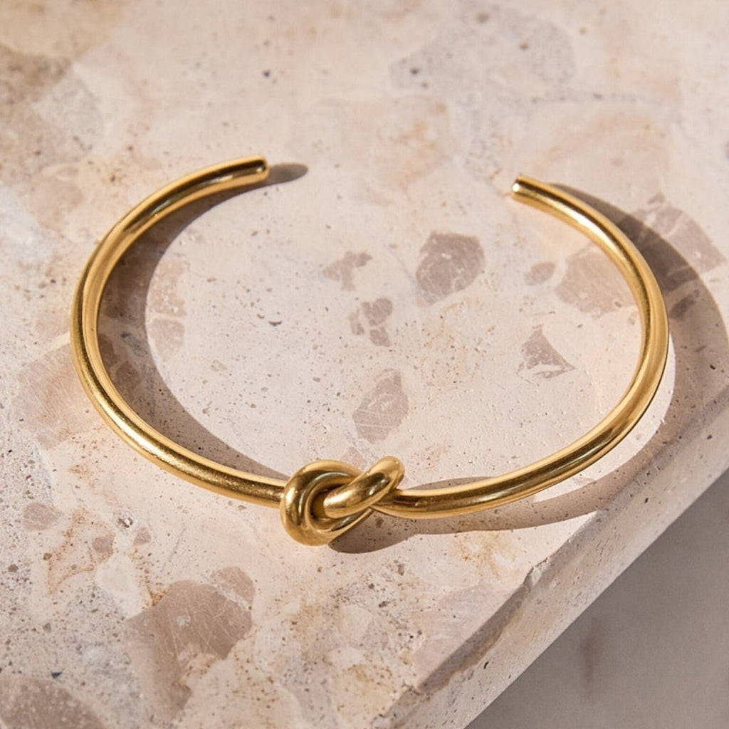 Central Knot Bracelet Plated in 18K Gold