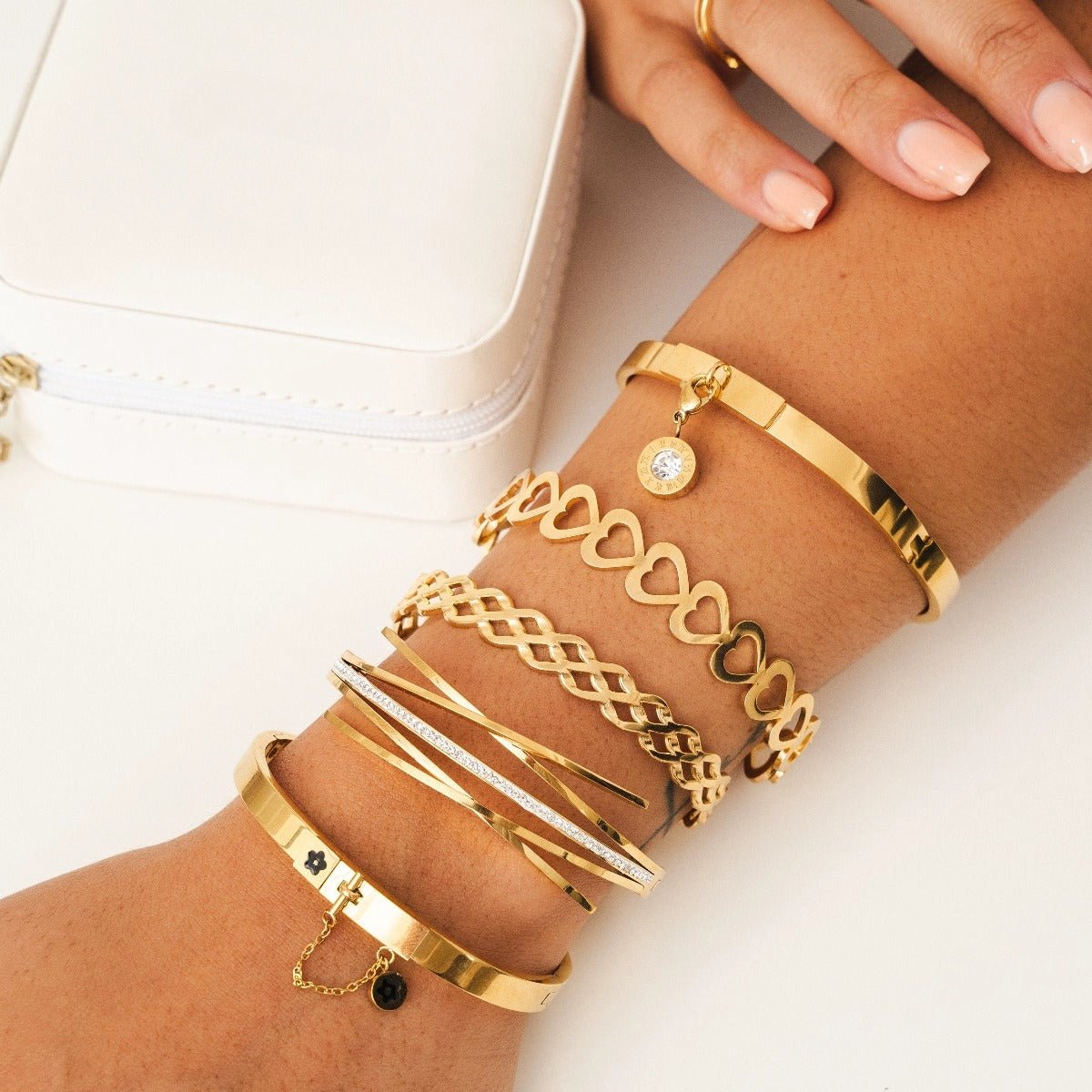 Florence Bracelet Zirconia Plated in 18K Gold