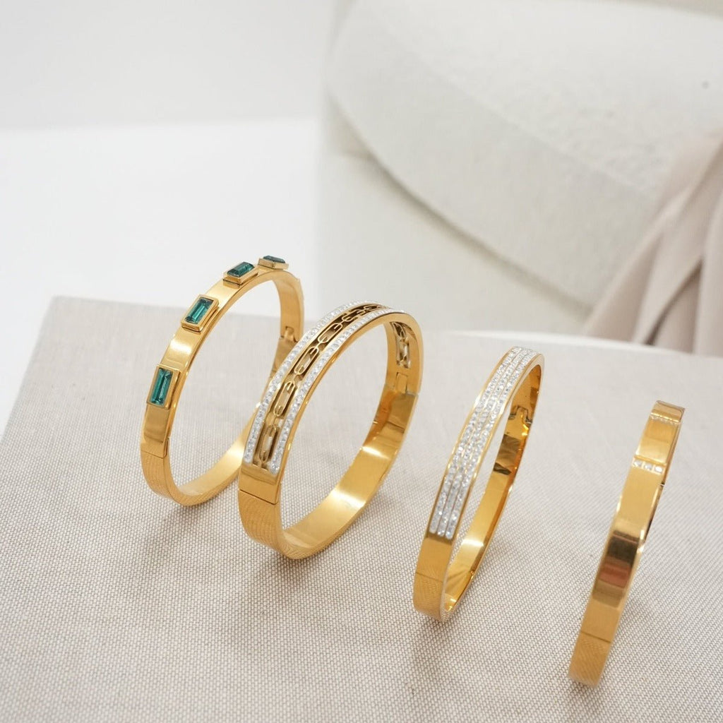 Ivy Bracelet with Crystal Stones Plated in 18k Gold