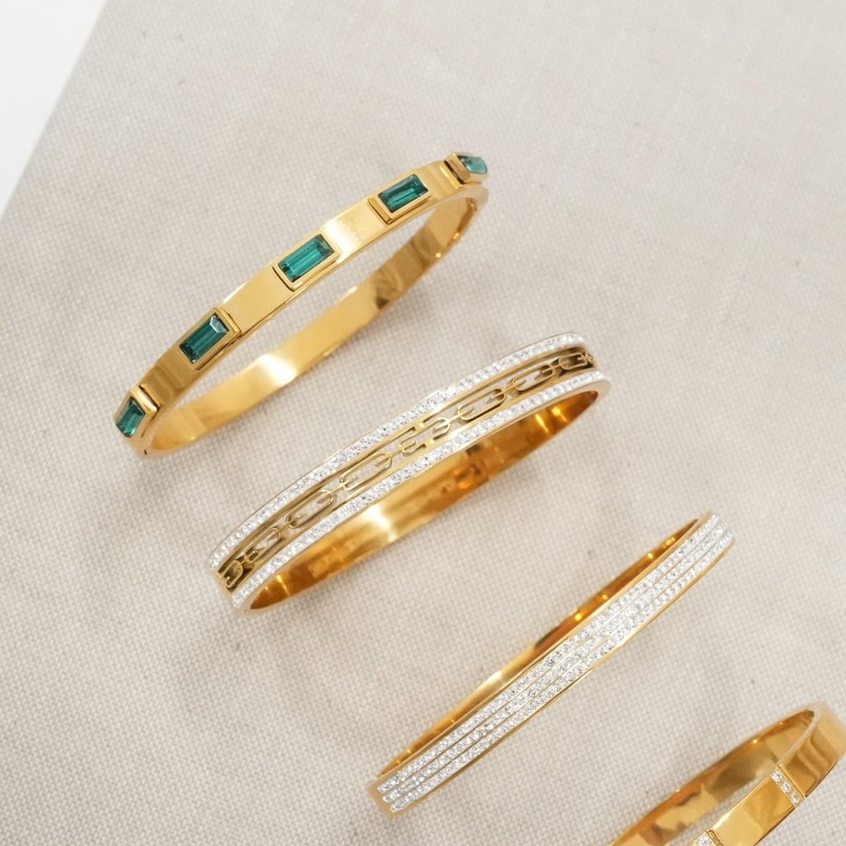 Ivy Bracelet with Crystal Stones Plated in 18k Gold