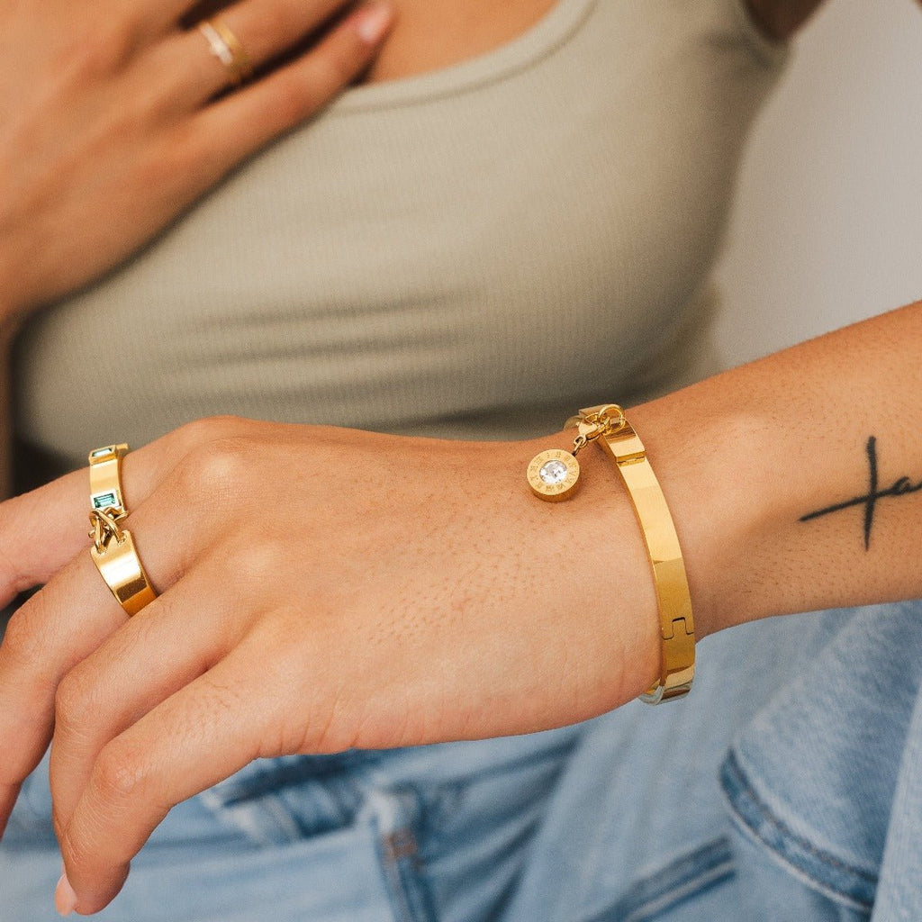 Unique Bracelet Plated in 18K Gold