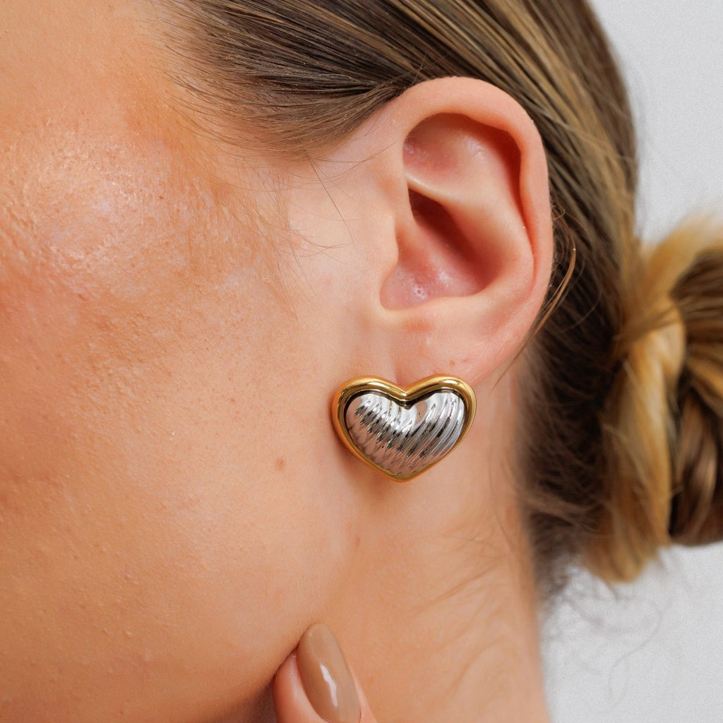 Heart-Shaped Contour Earring with Gold and Silver Mix