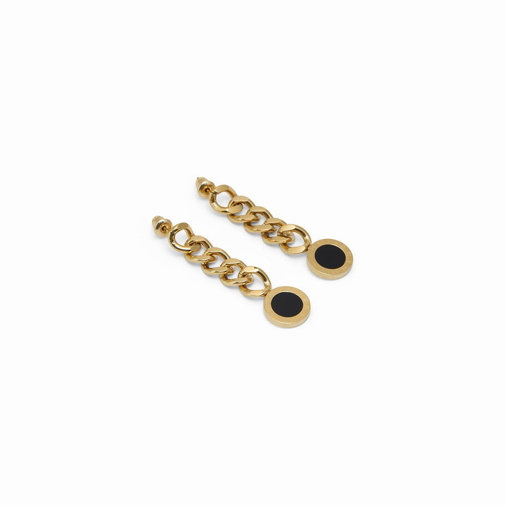 Glamour Chain Earring with Onyx Stone Plated in 18K Gold