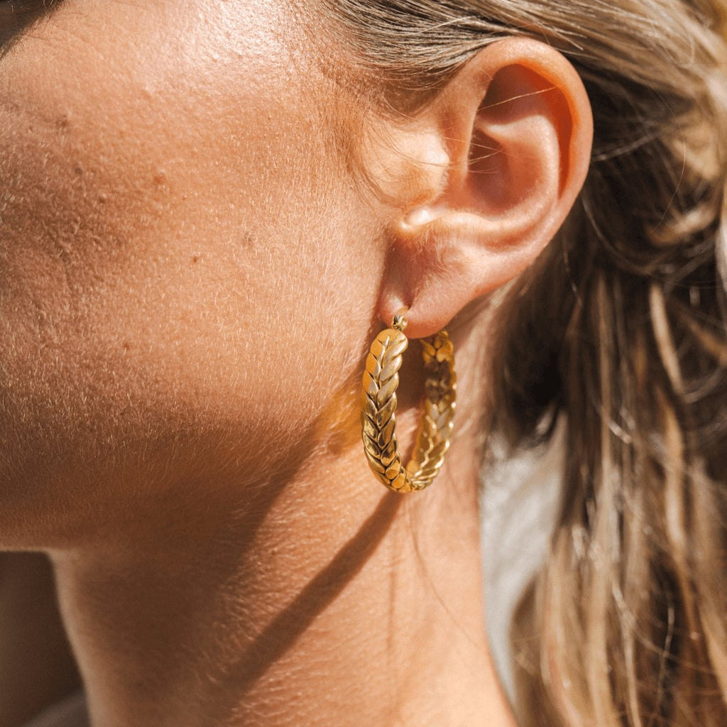 Pompeia Hoop Earrings Plated in 18K Gold