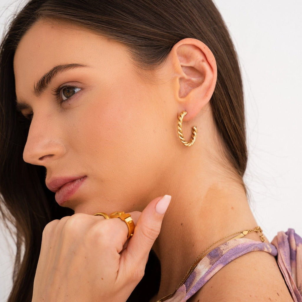 Twist Hoop Earring Plated in 18K Gold