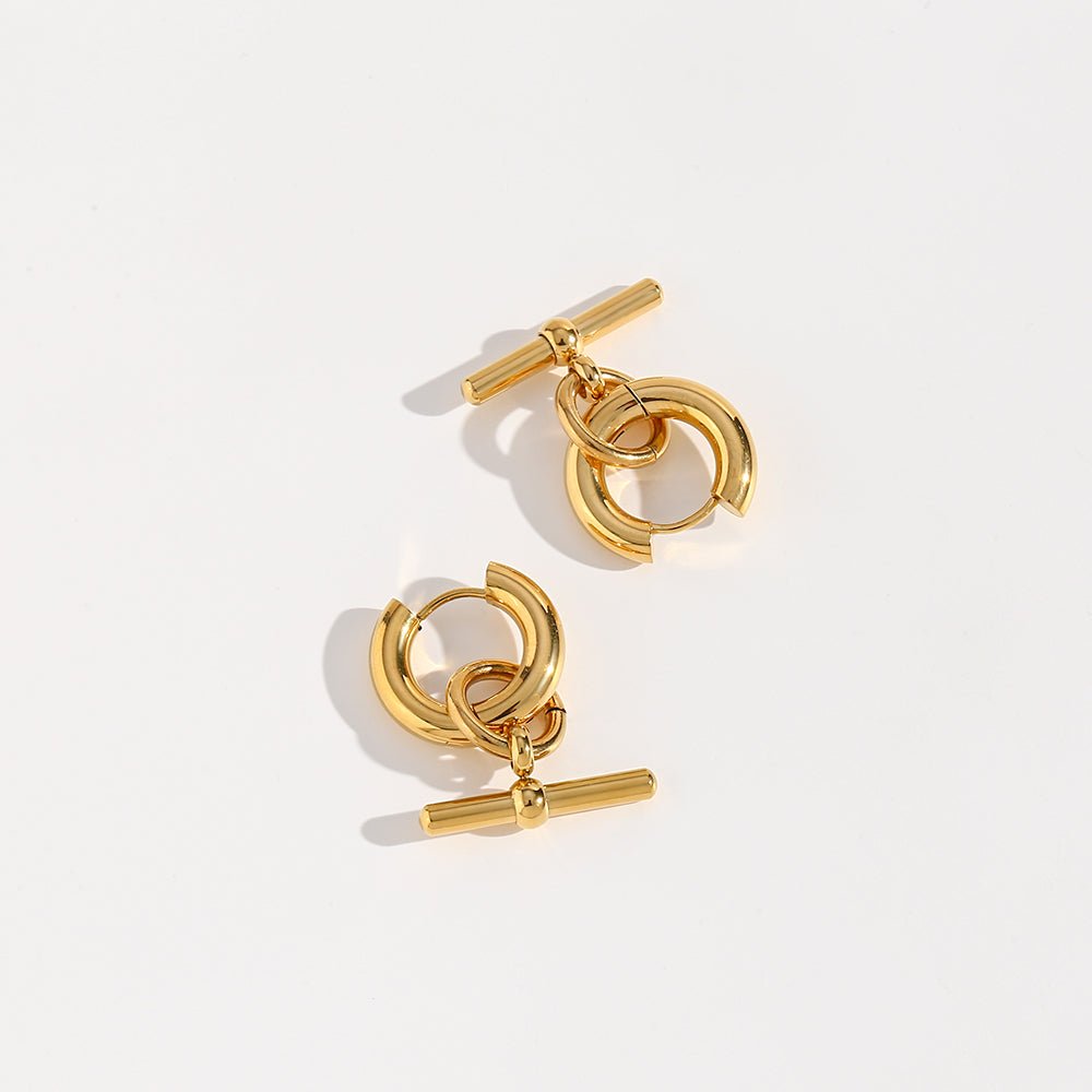 T-Bar Stud Earring Plated in 18k Gold