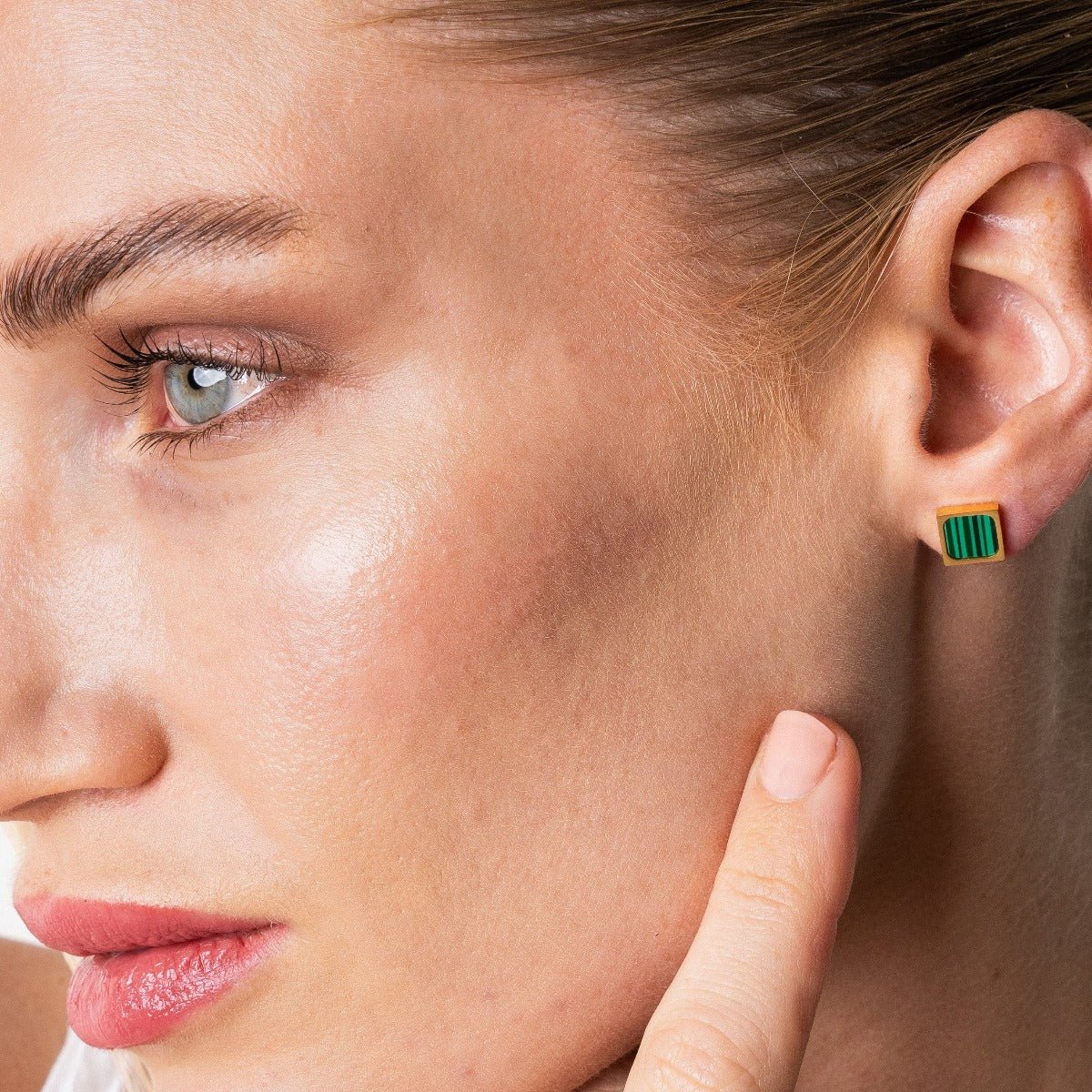 Geometric Earring Green Stone 18k Gold Plated