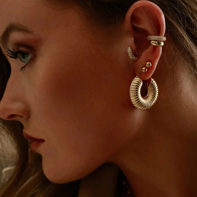 Bold Hoop Earrings Ziza Plated in 18k Gold