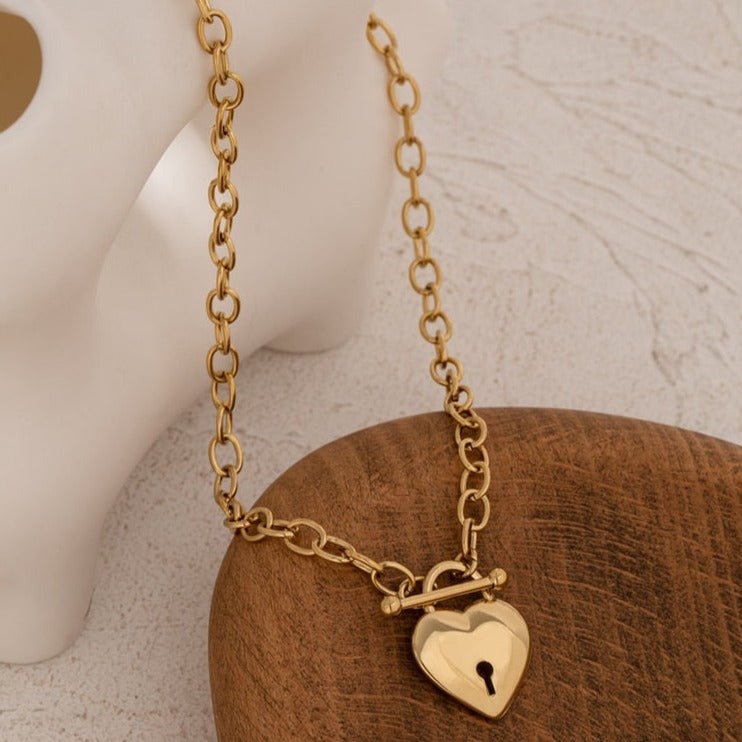Eternal Love Heart Necklace Plated in 18k Gold