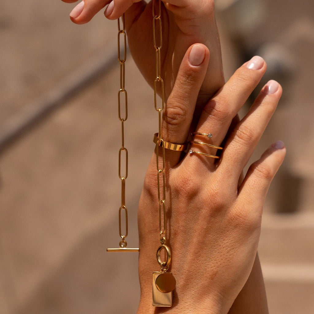 Geometric Smooth Pendant Chain Necklace Plated in 18K Gold