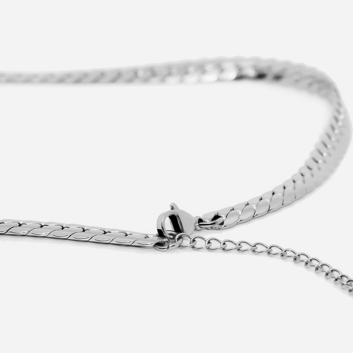 Minimalist Heart Necklace - Silver