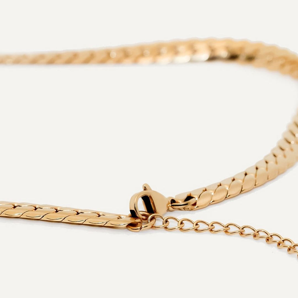 Minimalist Heart Necklace Plated in 18K Gold