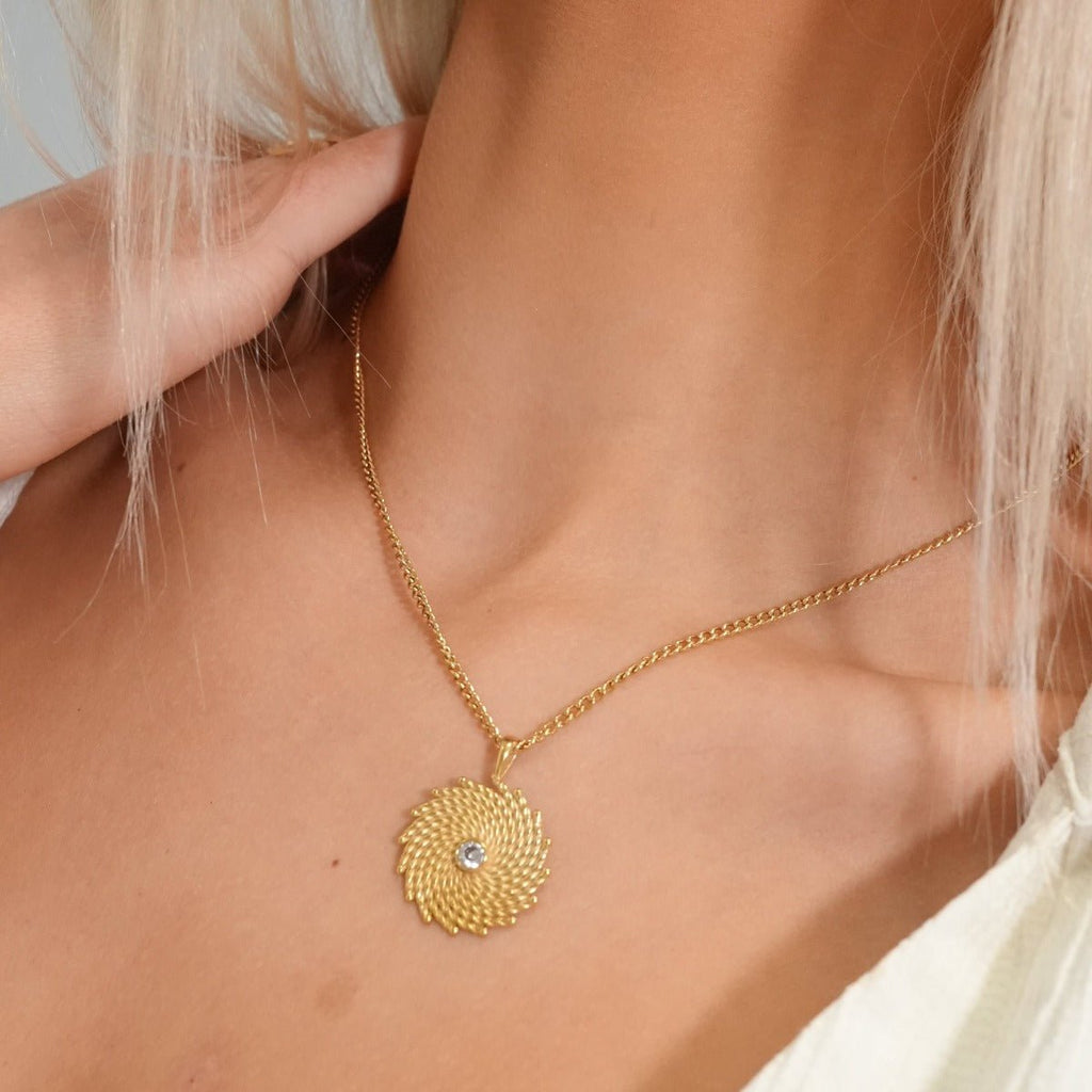 Glow Necklace Plated in 18k Gold