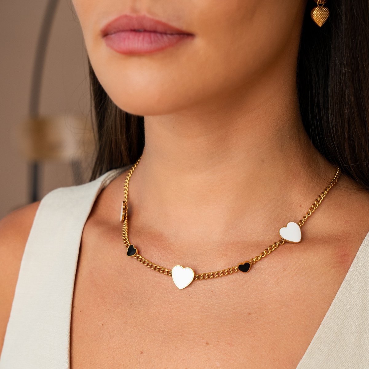 Love Glow Monochromatic Necklace Plated in 18K Gold