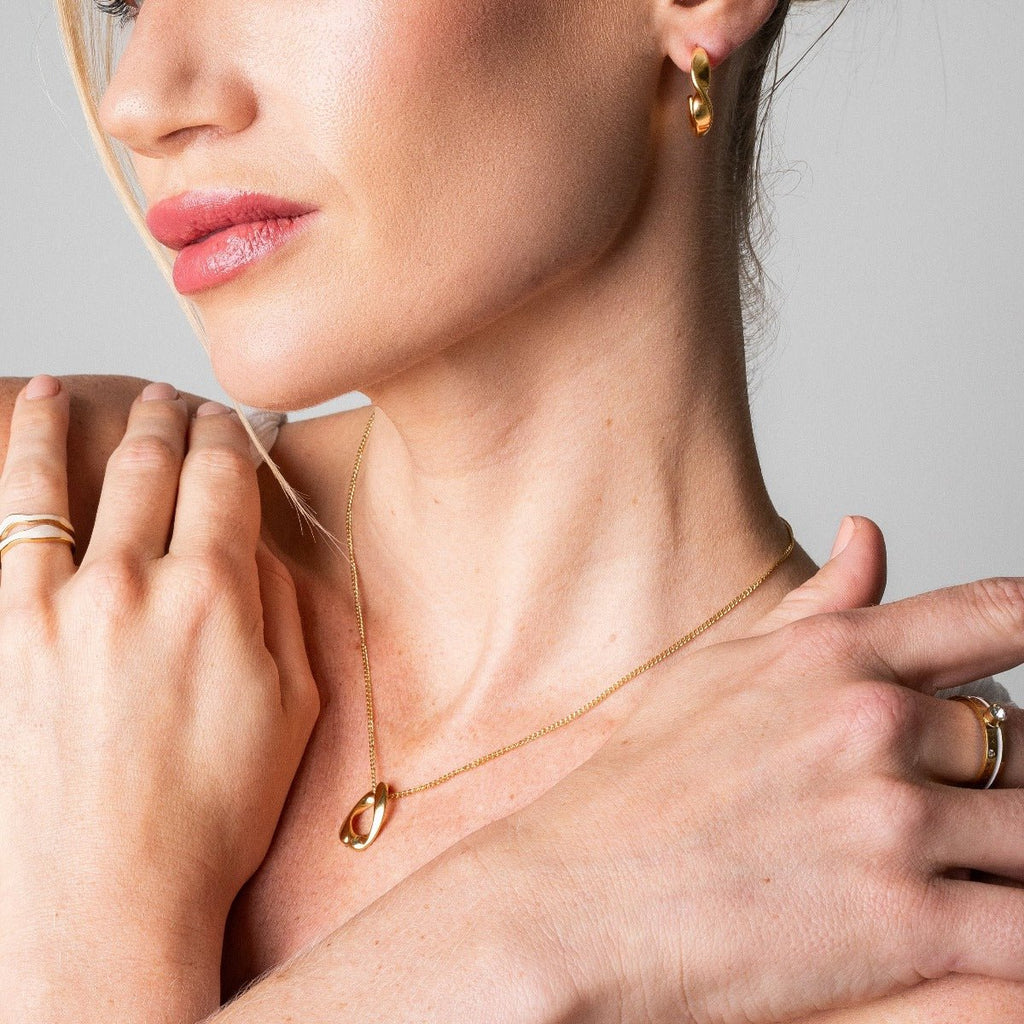 Gold-Plated Link Pendant Necklace 18k