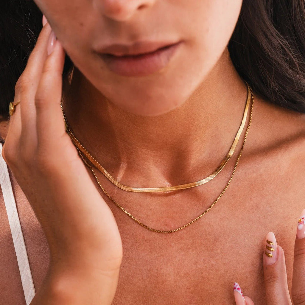 Mix of Essentials Necklaces Plated in 18K Gold