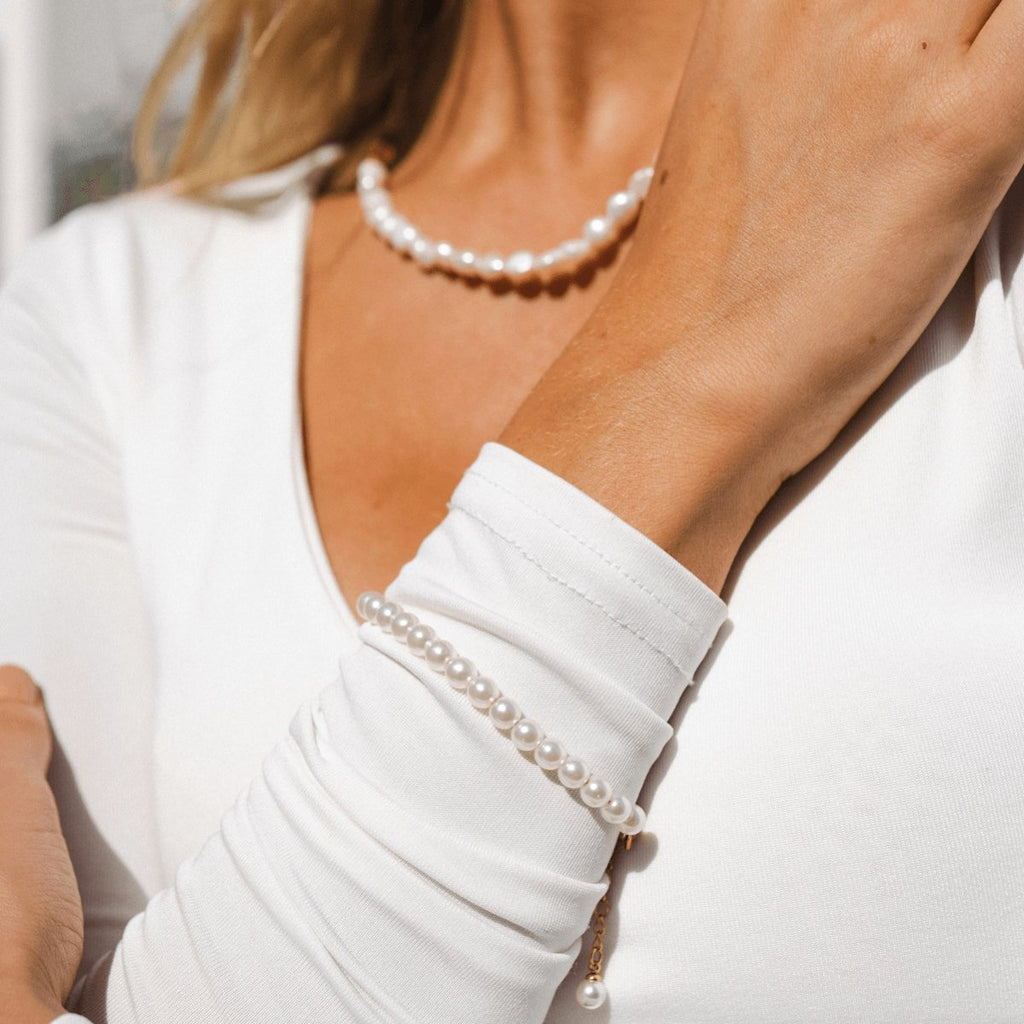 Charm Pearl Bracelet Plated in 18K Gold